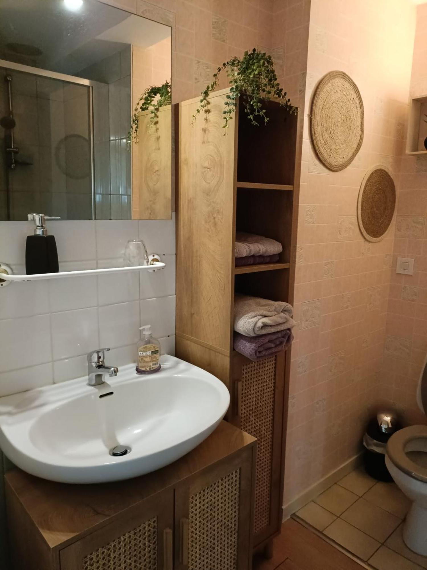 Maison d'hôtes Les Vallées Saint-Quentin-sur-le-Homme Extérieur photo