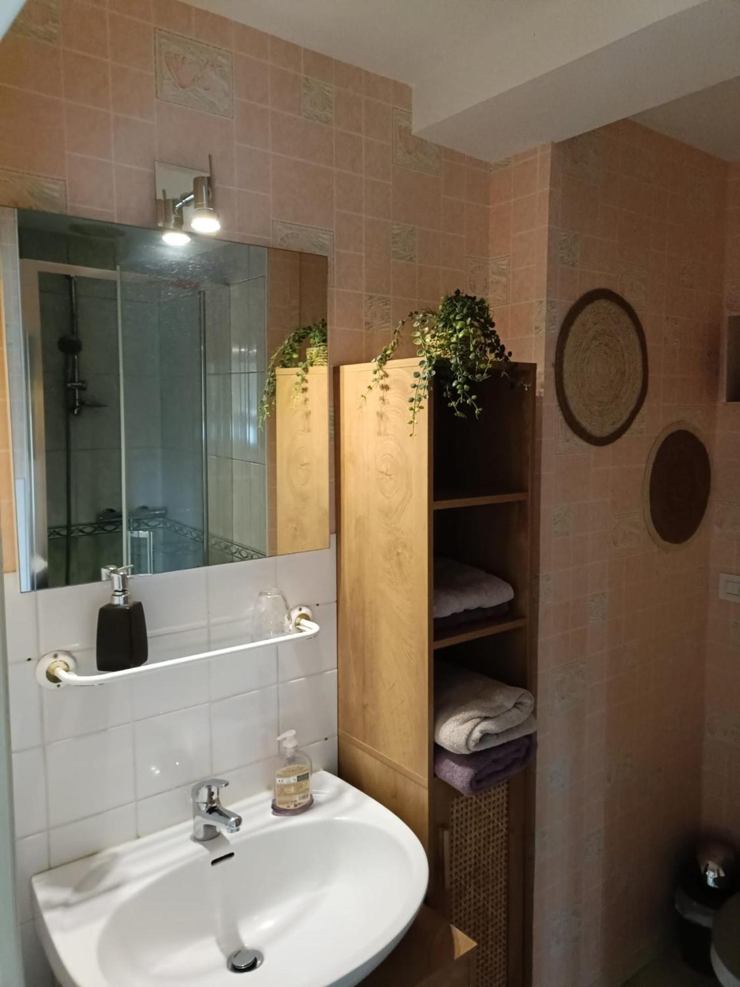 Maison d'hôtes Les Vallées Saint-Quentin-sur-le-Homme Extérieur photo